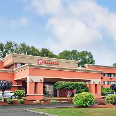 Ramada By Wyndham Tukwila Southcenter Otel Dış mekan fotoğraf