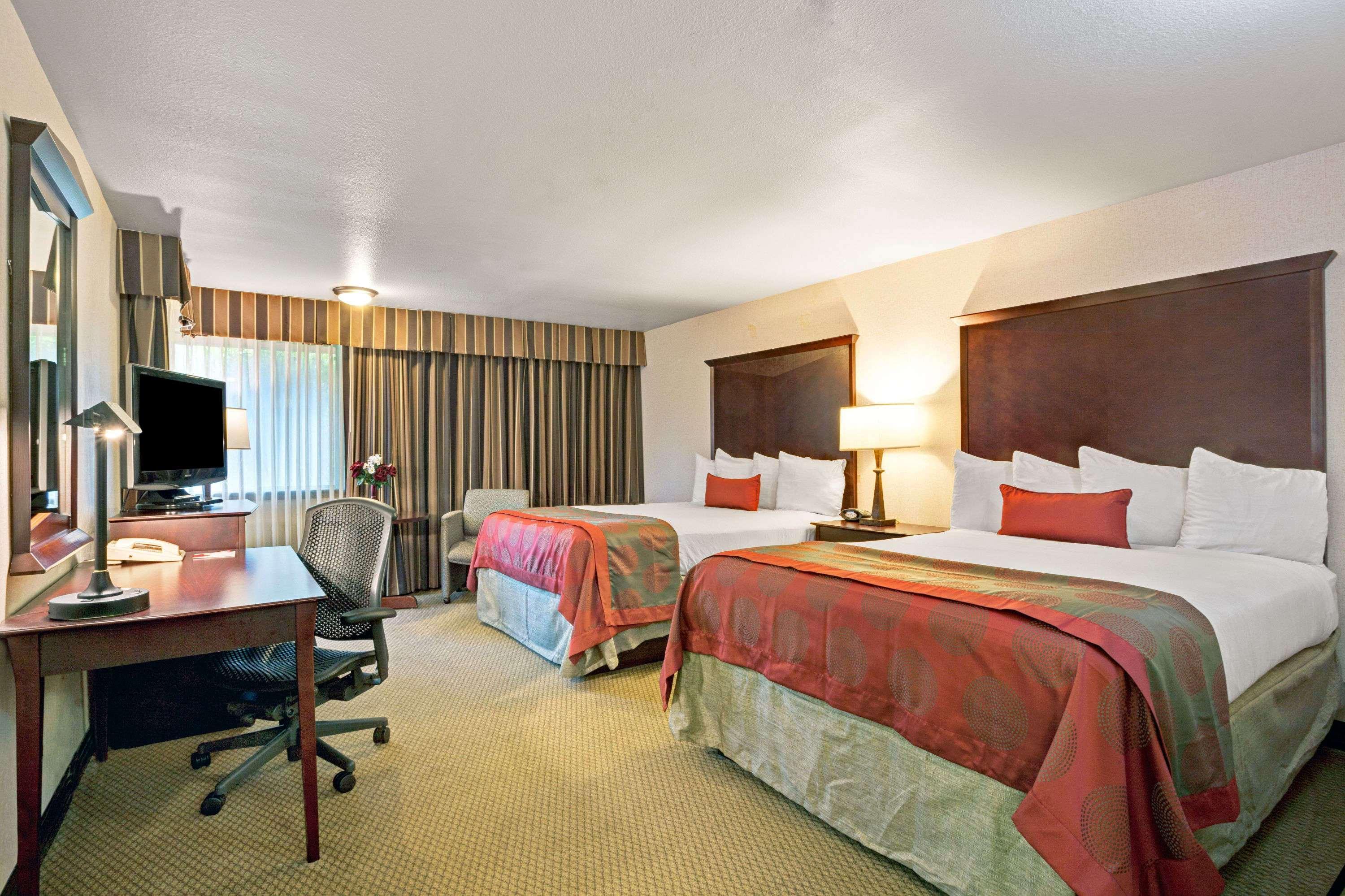 Ramada By Wyndham Tukwila Southcenter Otel Dış mekan fotoğraf