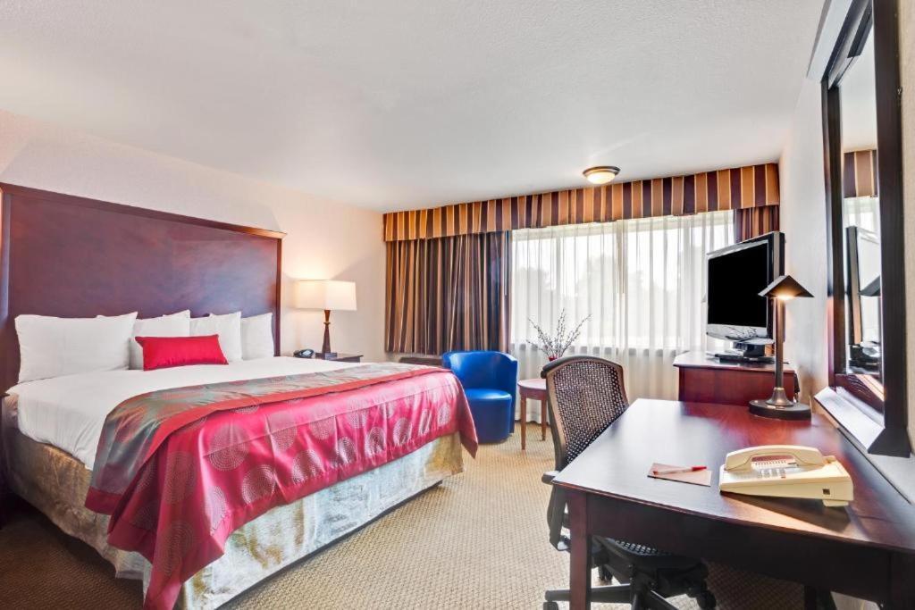 Ramada By Wyndham Tukwila Southcenter Otel Dış mekan fotoğraf